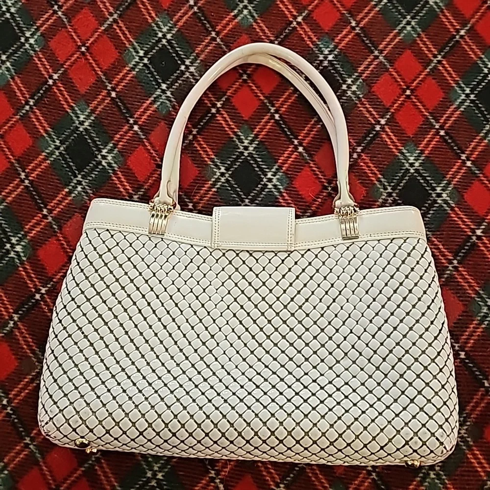White R Purse - Chain Mail - Picture 2 of 16